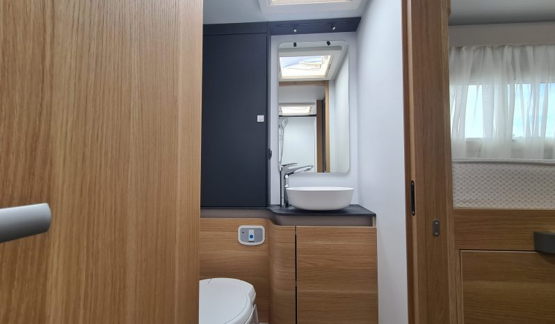 ADRIA MATRIX AXESS M 670 SL lleno