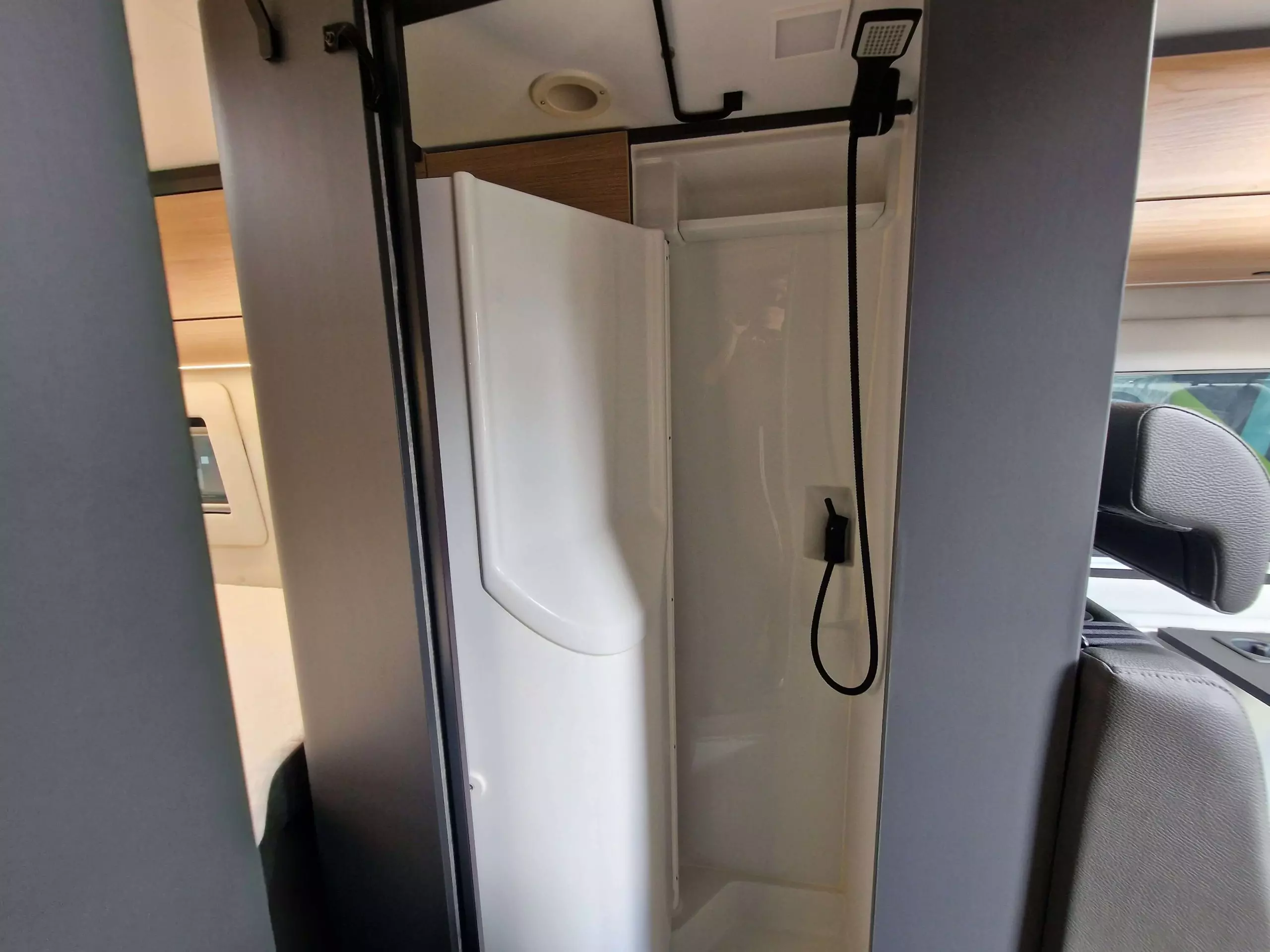 Adria Twin Max 680SGX (12)
