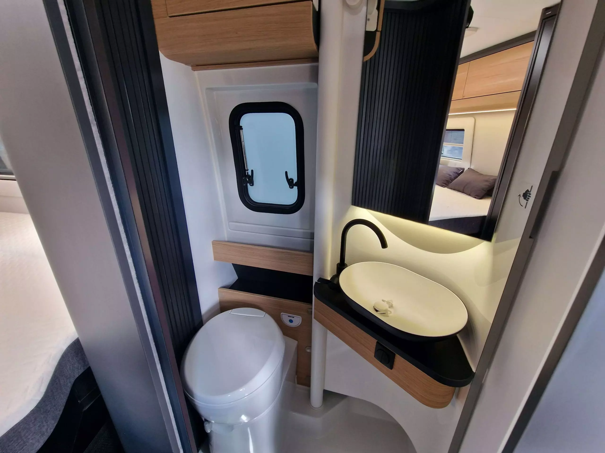 Adria Twin Max 680SGX (19)