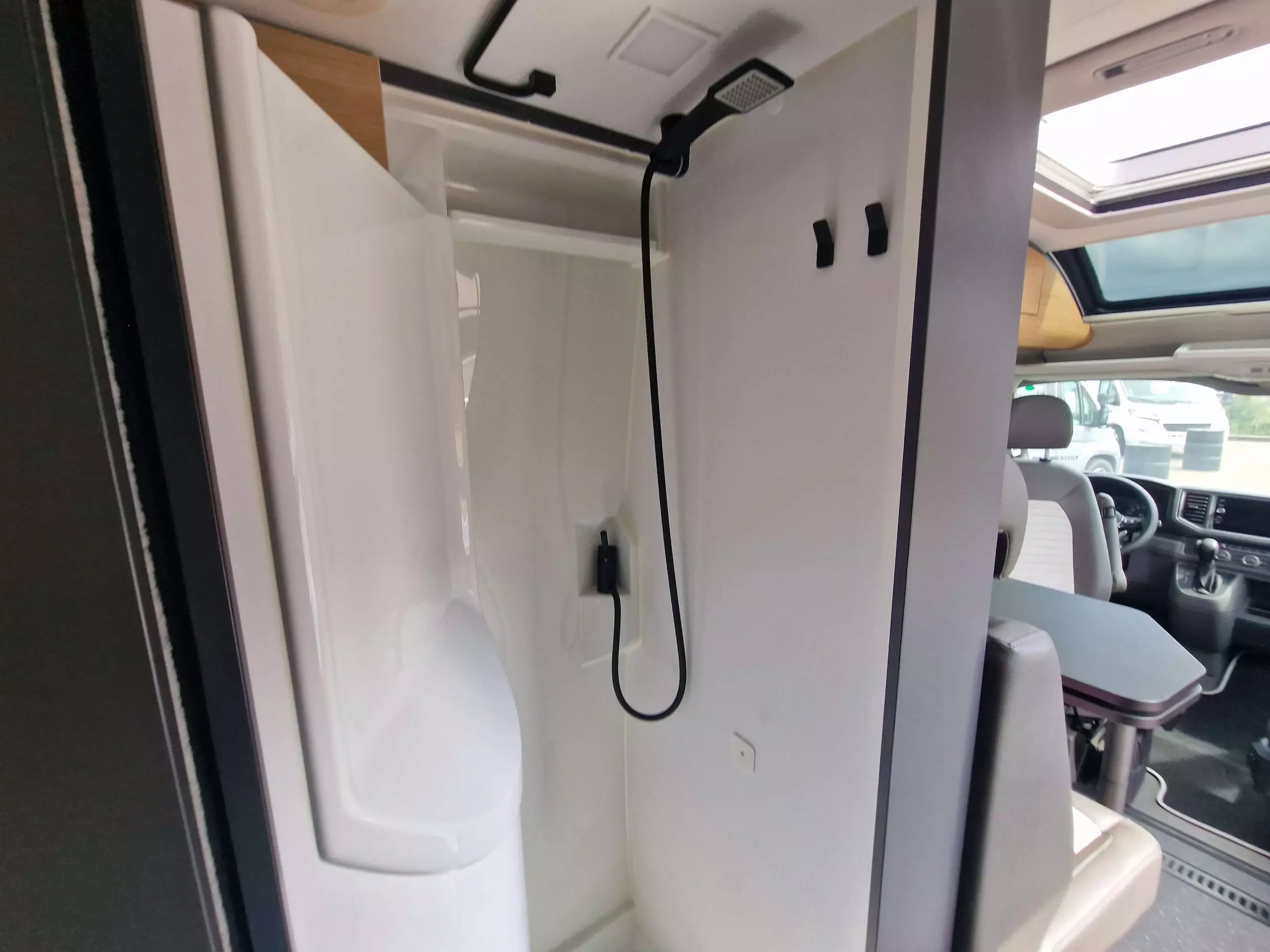 Adria Twin Max 680SGX (20)