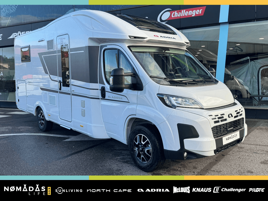 Adria Matrix Axess 650 DC (1)