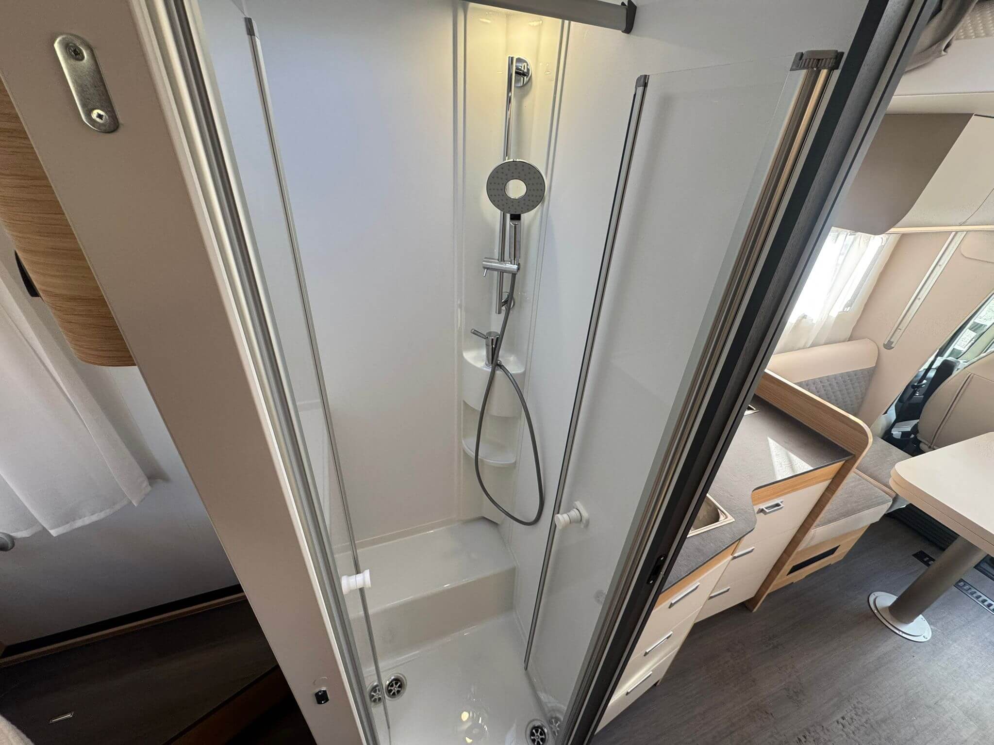 Adria Matrix Axess 650 DC (12)