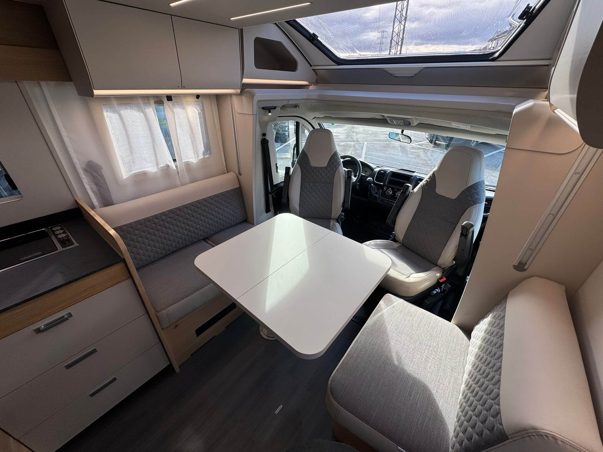 Adria Matrix Axess 650 DC (20)