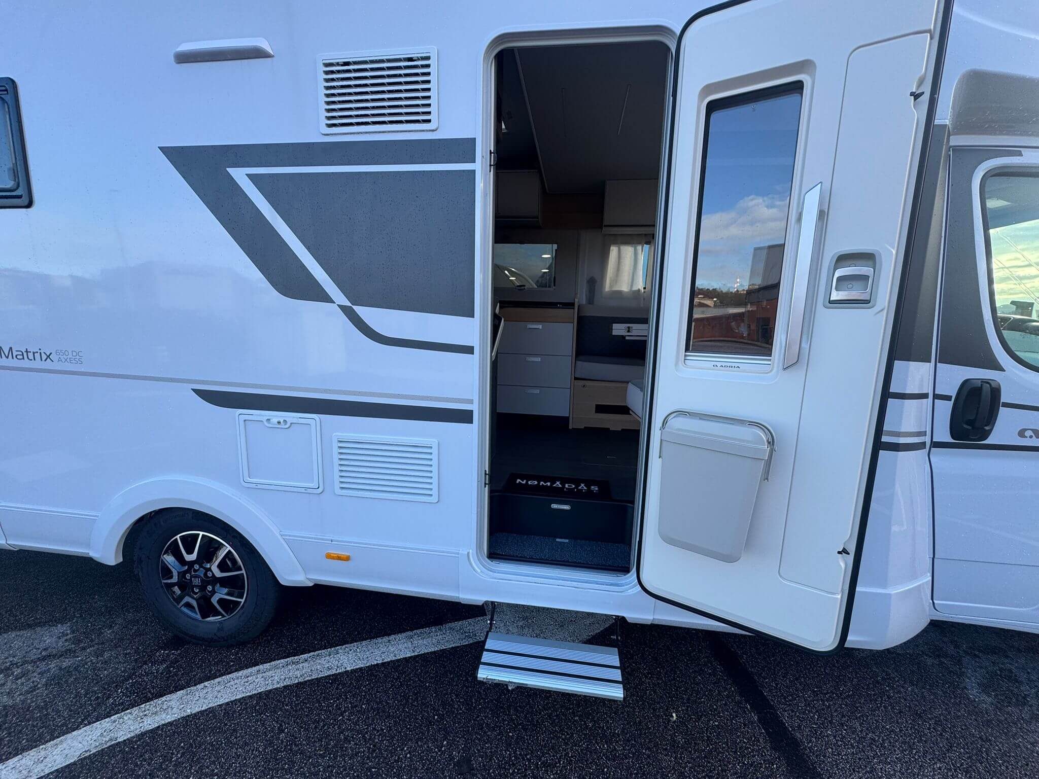 Adria Matrix Axess 650 DC (7)