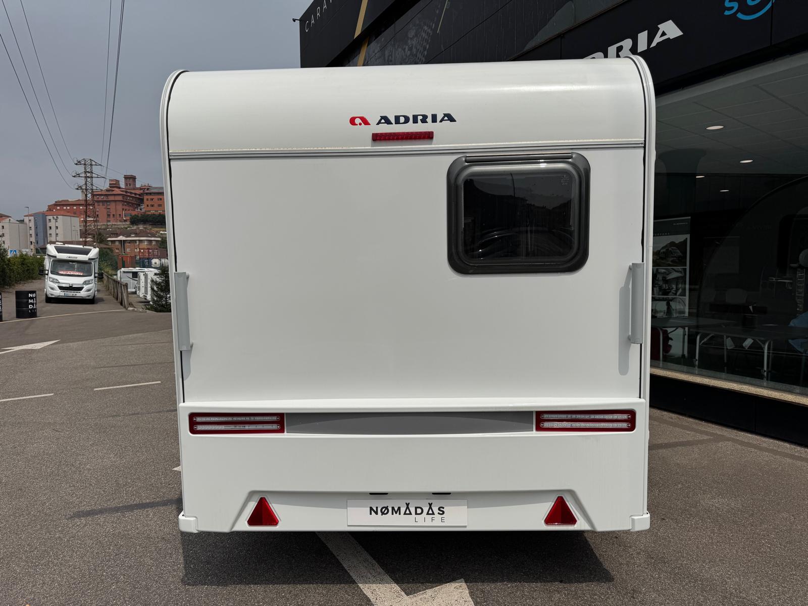Adria Aviva Lite 300LH (3)