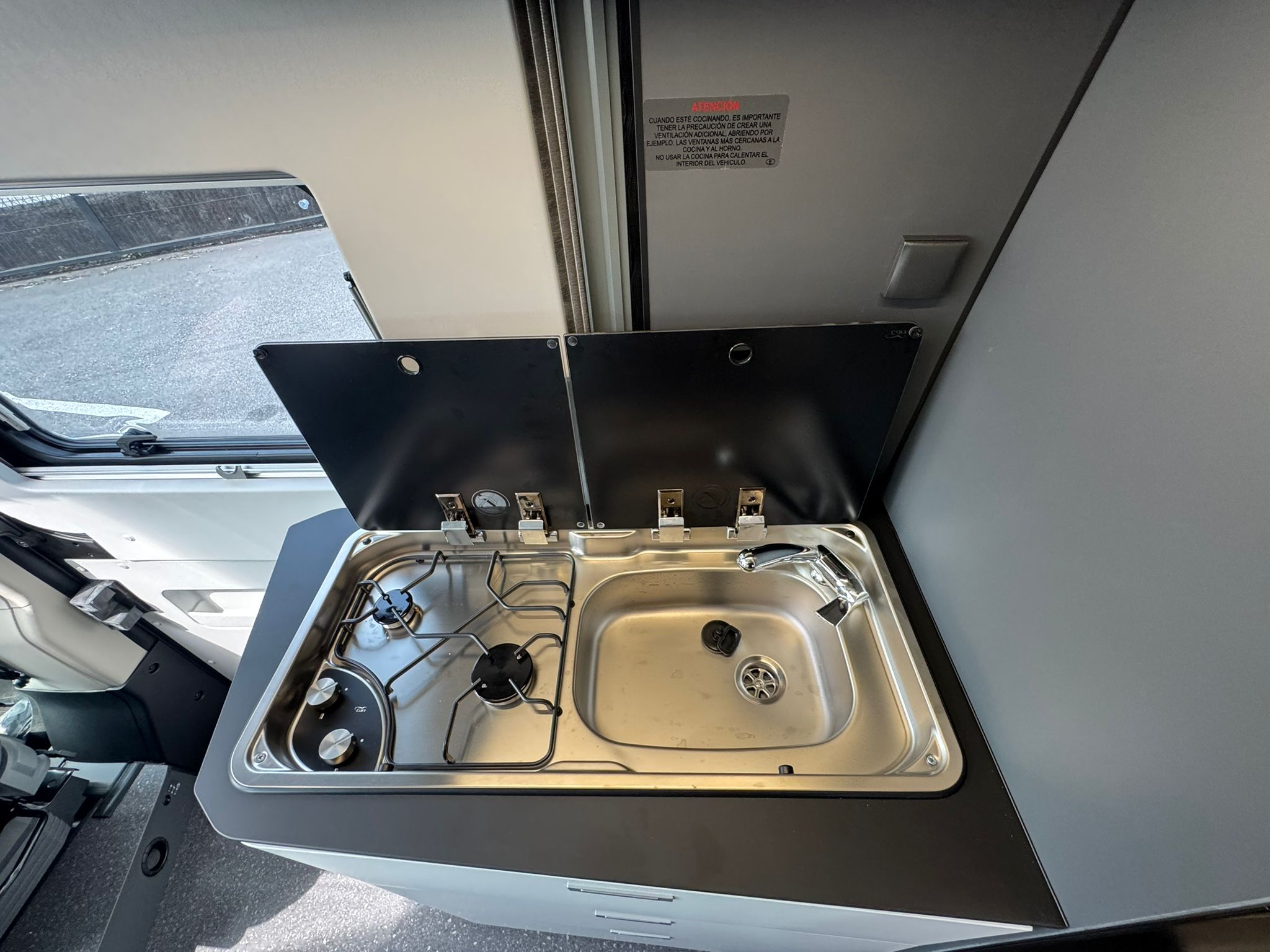 Adria Twin Sport 600 SPB (10)