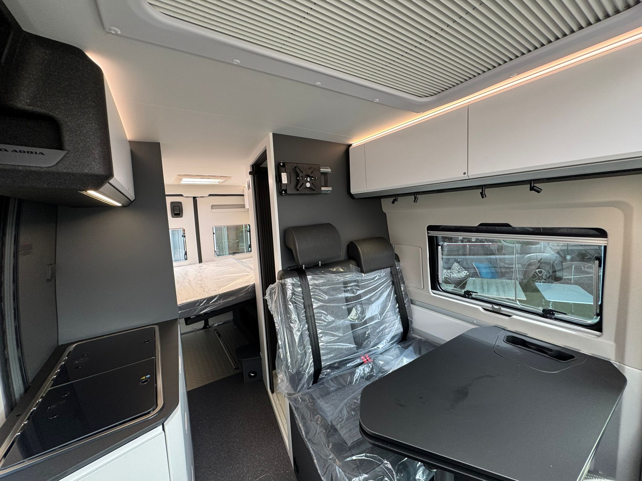 Adria Twin Sport 600 SPB (16)