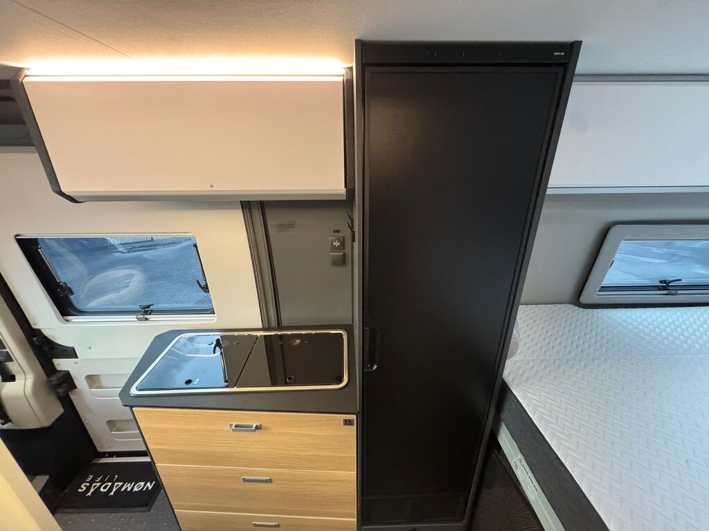 Adria Twin 640 SGX PT 60Y (11)