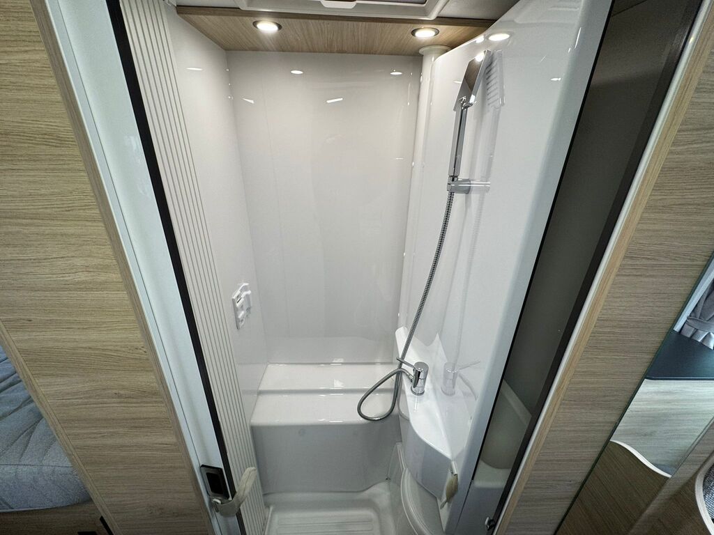 Challenger S217 Start Edition Ocasión (1)