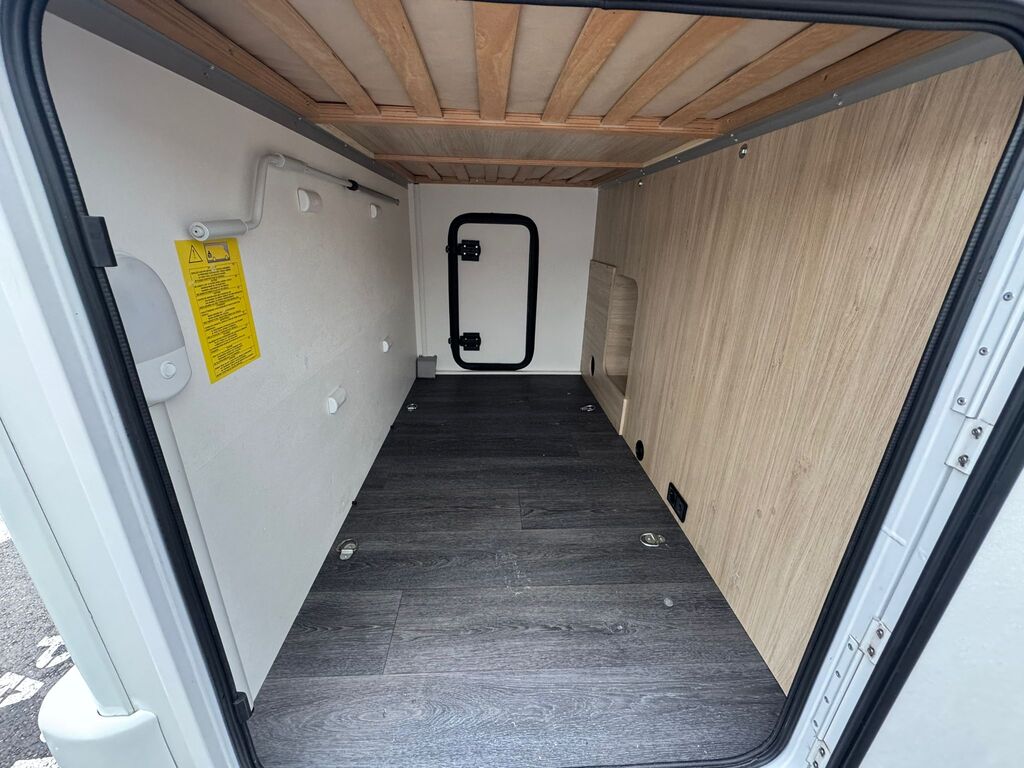 Challenger S217 Start Edition Ocasión (6)