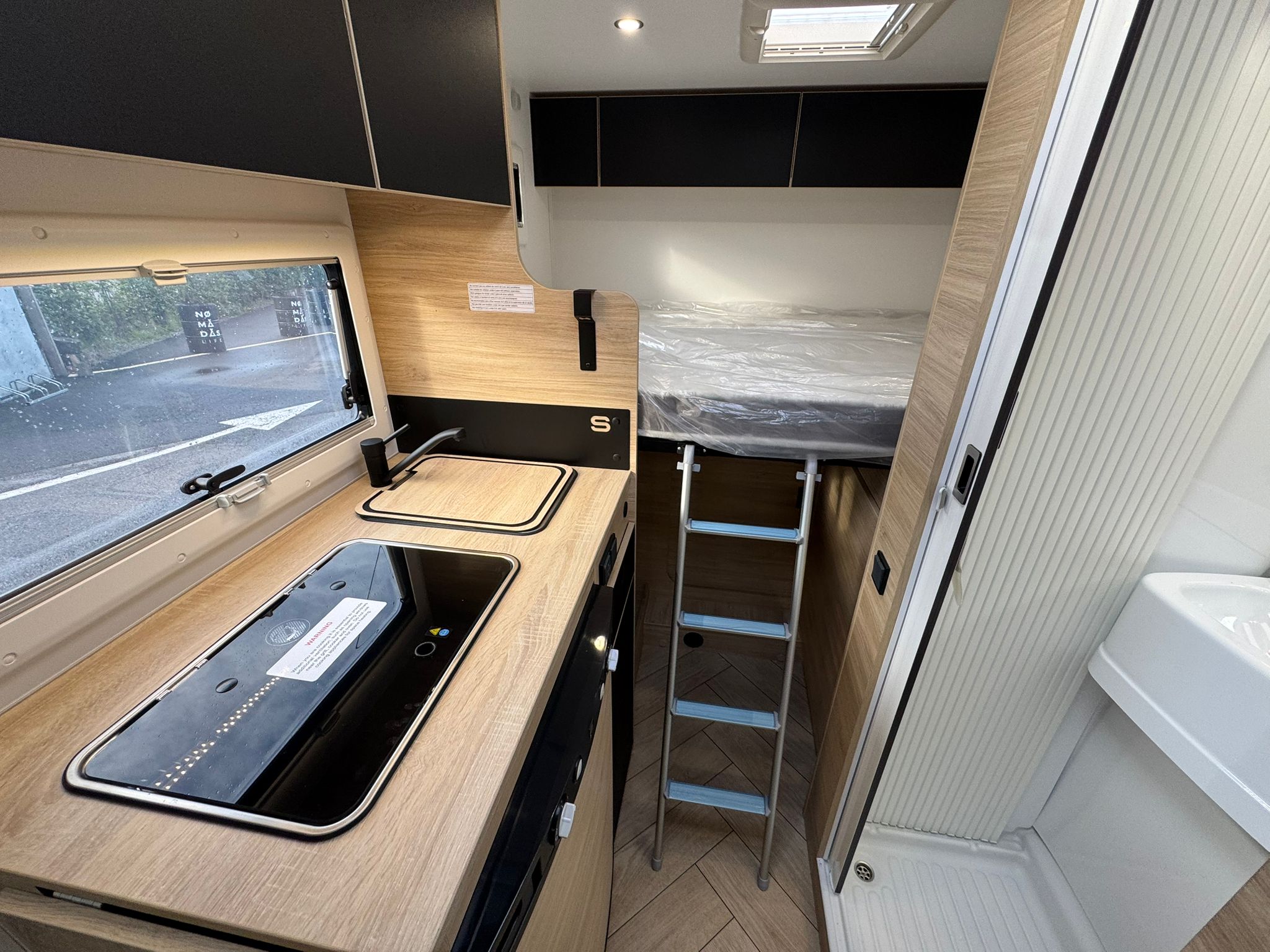 Challenger S294 (13)