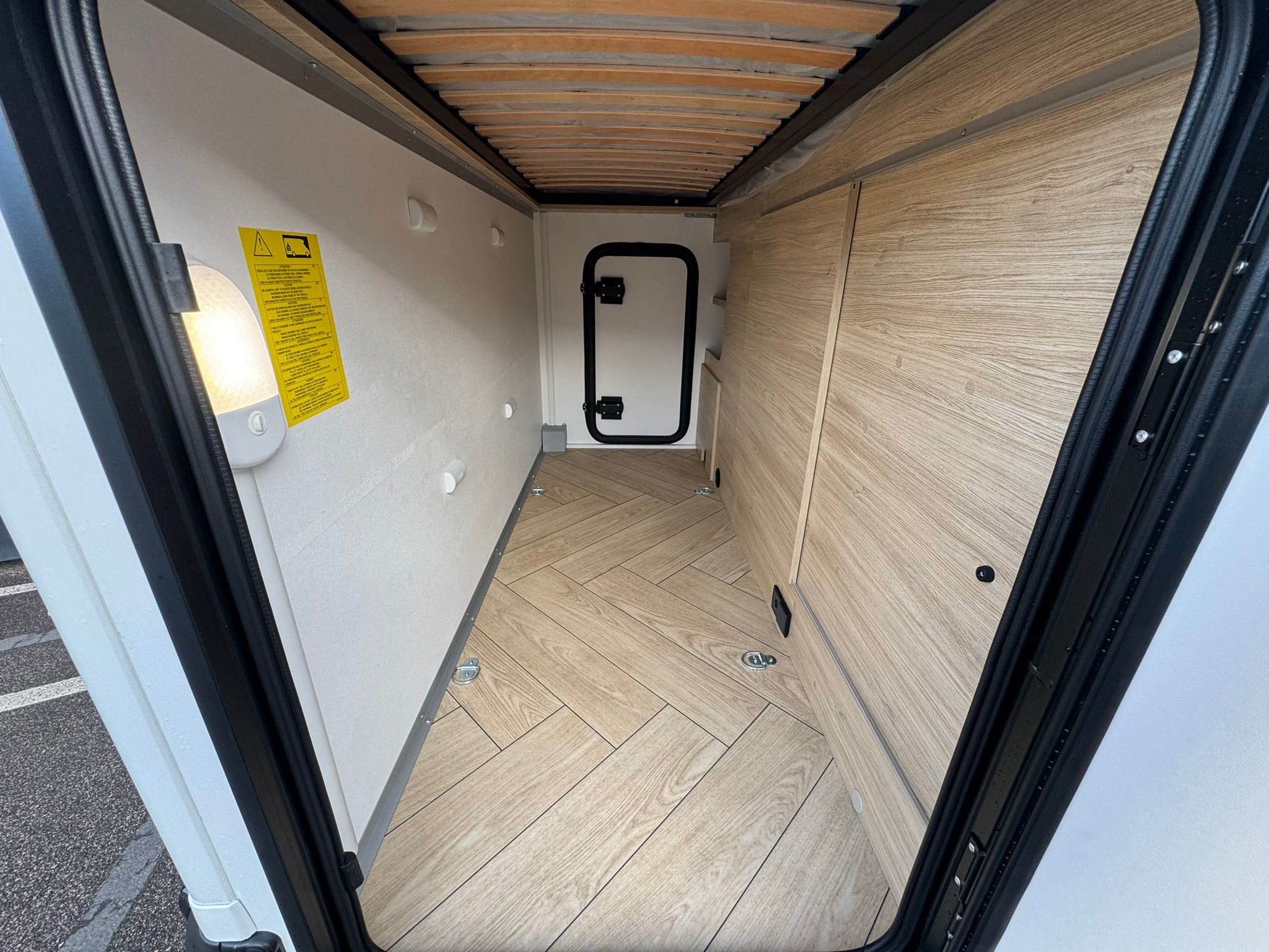 Challenger S294 (17)