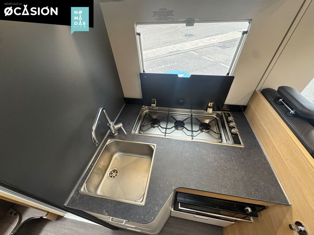 Adria Matrix Plus 670 SL (1)