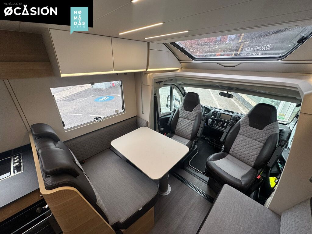 Adria Matrix Plus 670 SL (2)