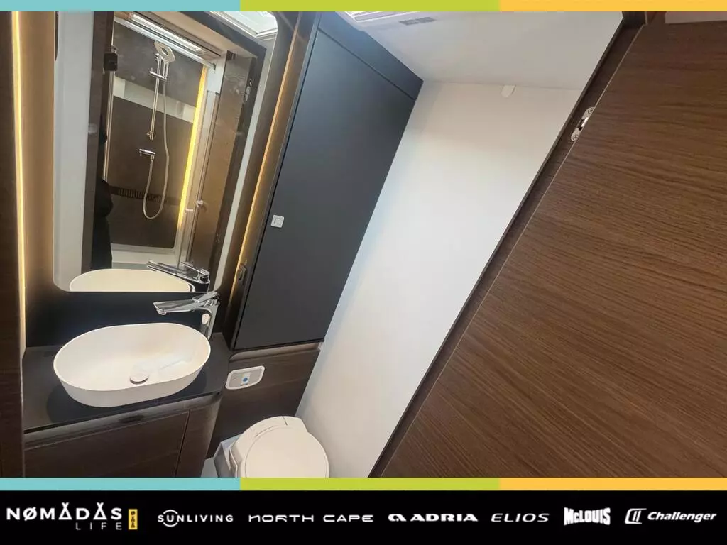 Adria Sonic Supreme 700 DL 24 (12)