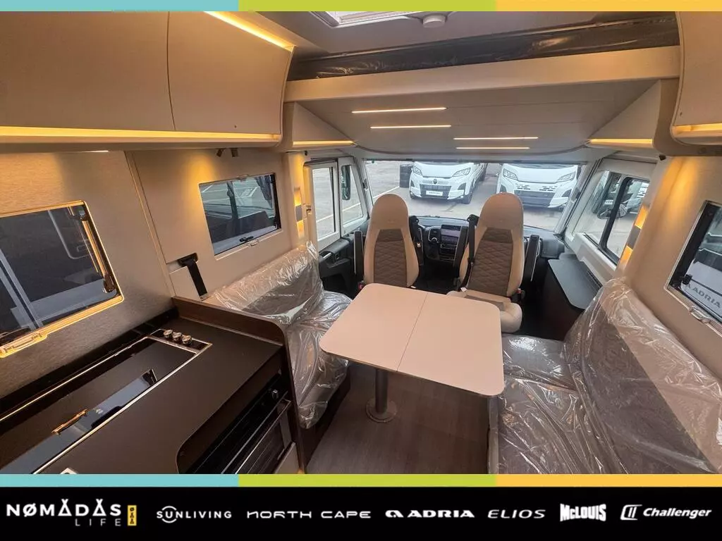 Adria Sonic Supreme 700 DL 24 (5)