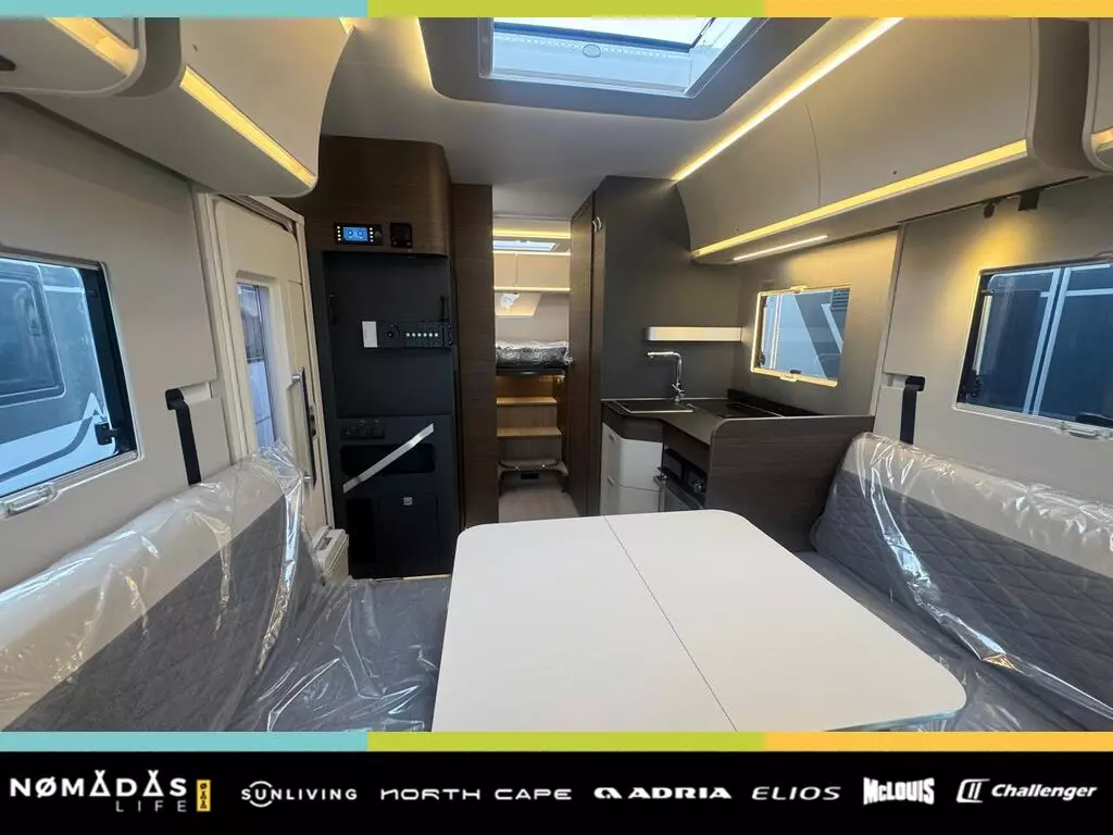Adria Sonic Supreme 700 DL 24 (6)