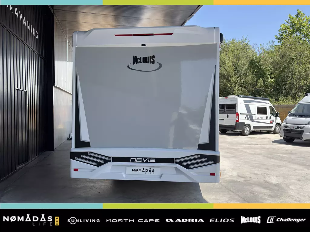 McLouis Nevis 879 20