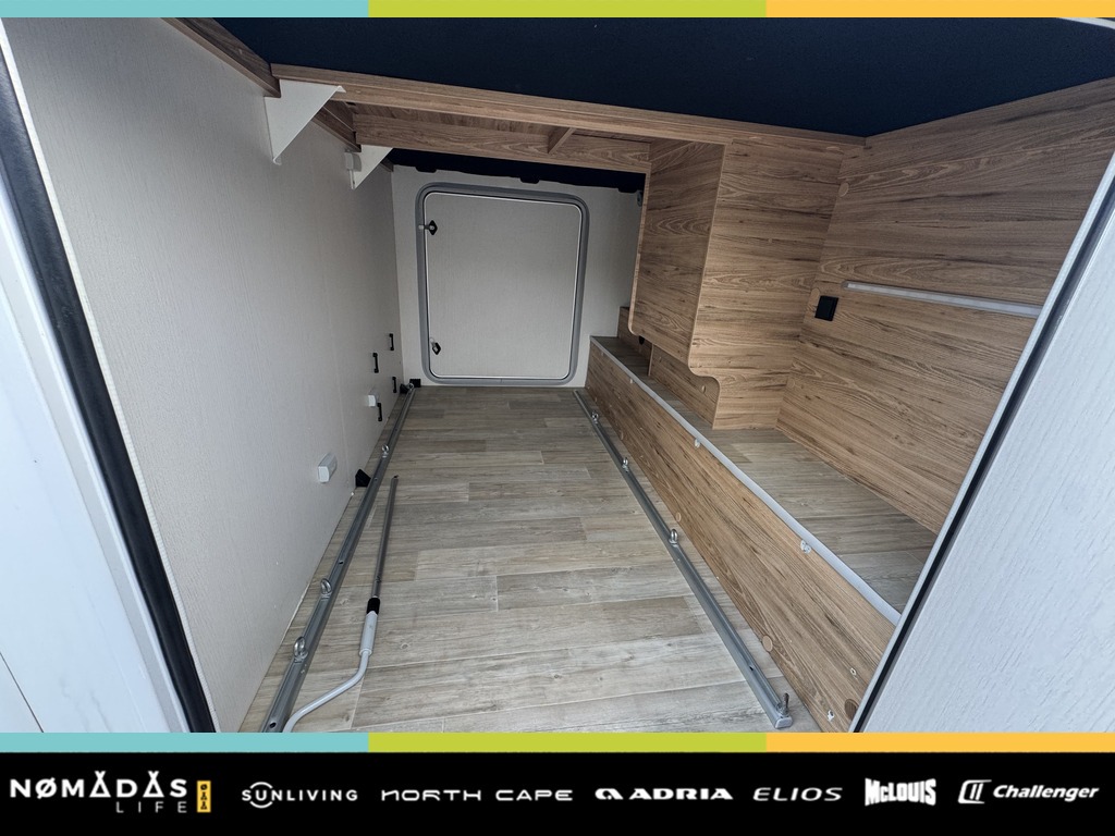 Pilote 746 GJ Exclusive Edition 802
